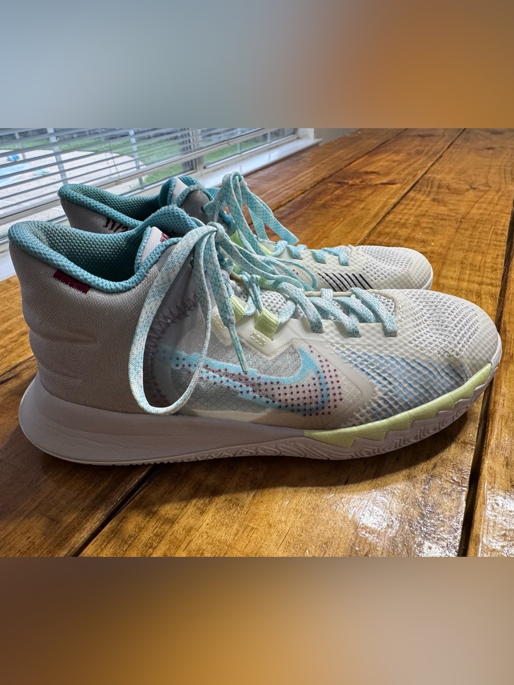 Nike Women’s White and Light Blue Athletic Sneakers